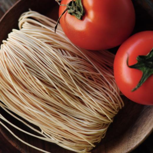 有机西红柿细面490g 纯素食品 有机种植西红柿与有机面粉制成 加工过程无其他添加 保留西红柿营养 有机认证食品（珠海顺丰发货） 商品图3