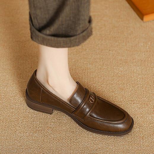 【预售5天】学院风复古棕色圆头低跟小皮鞋秋冬季新款加绒乐福鞋女SCX&124-1 商品图1