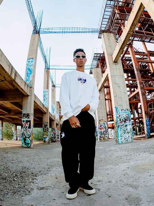 STA2024秋季至死不渝接吻纯棉长袖T恤 商品图3