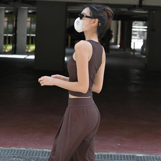 Beemen可拆杯垫运动背心女外穿健身短款紧身瑜伽上衣 商品图1