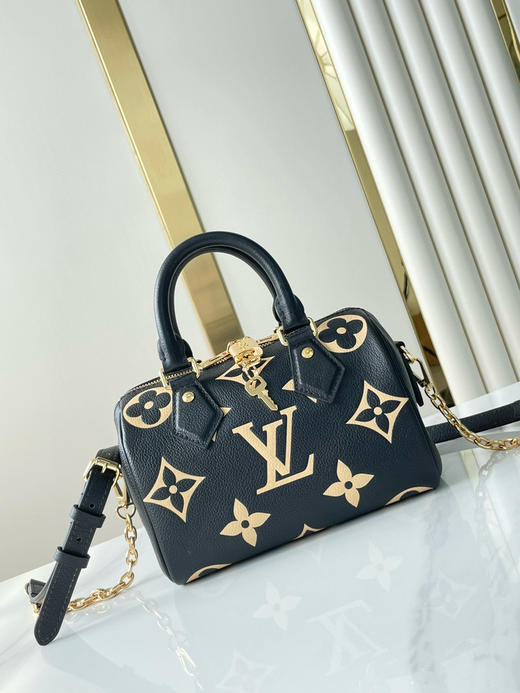 秋冬特惠💰960 原单LV SPEEDY 全皮枕头包M46397 尺寸：20.5×13.5×12cm 商品图1