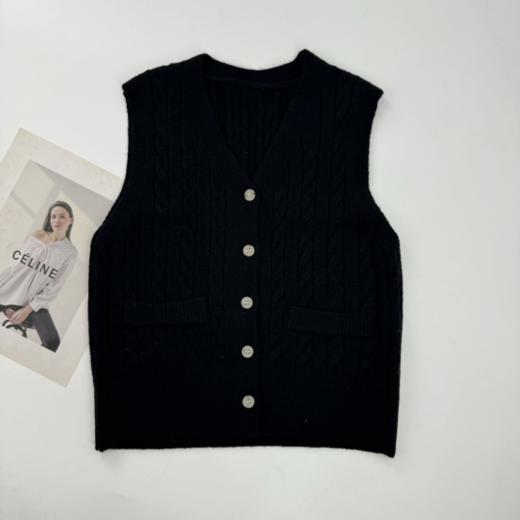 🌟【岚可可麻花v领针织马甲开衫】💓1、V领马甲开衫设计，不显肩宽；🌸纽绳工艺简约大气，🤩自带立体感~~💓 商品图8