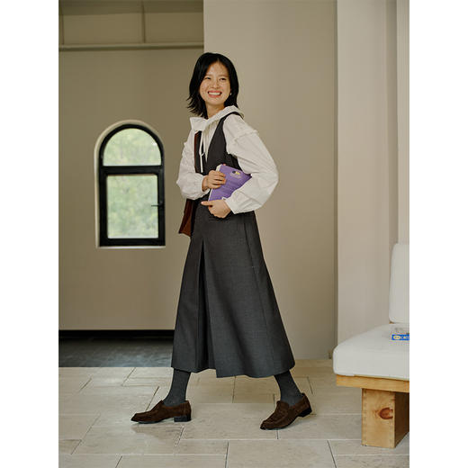 HeyDress背带连衣裙女秋季V领灰色简约优雅设计感气质马甲裙子 商品图1