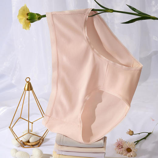 优选丨（8条礼盒装）樱姿娜新款铂金蚕丝内裤YZN888 商品图5