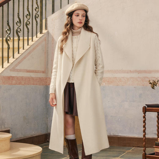 两三事 雾山孤行 2024冬季新款时尚两件套羊毛呢外套女呢子大衣 商品图1