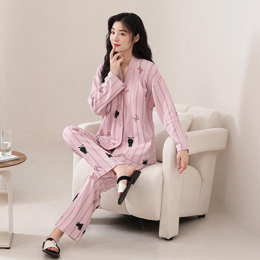 康妮雅女式长袖长裤开襟套装 商品图3