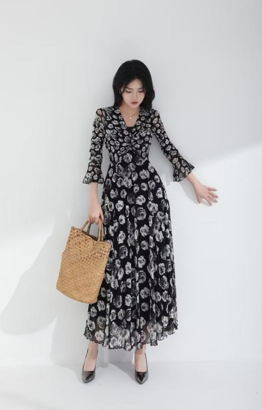 漆黑色连衣裙HJ3S56 商品图0