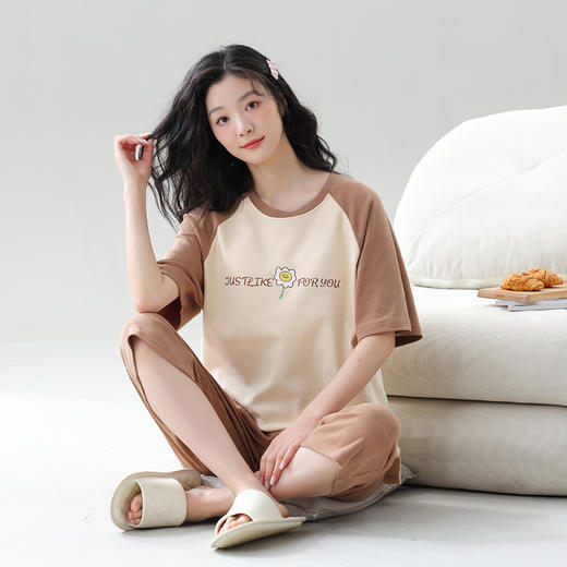 康妮雅女式短袖中裤套头套装 商品图3