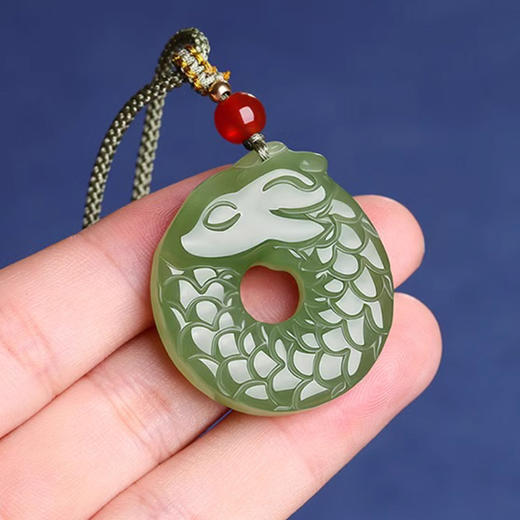 【经典】小萌龙献瑞天然和田玉吊坠 商品图1