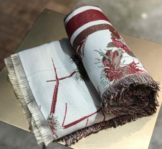 优品堂【丝丝水墨】140x140拉绒方形围巾披肩两用 商品图6