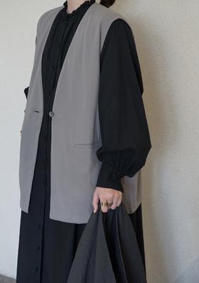 Evam eva灰色马甲