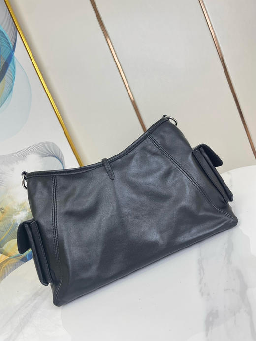 秋冬特惠💰1100 原单LV CARRYALL 小号全皮购物袋M24861 尺寸：33.5×23×15cm 商品图2