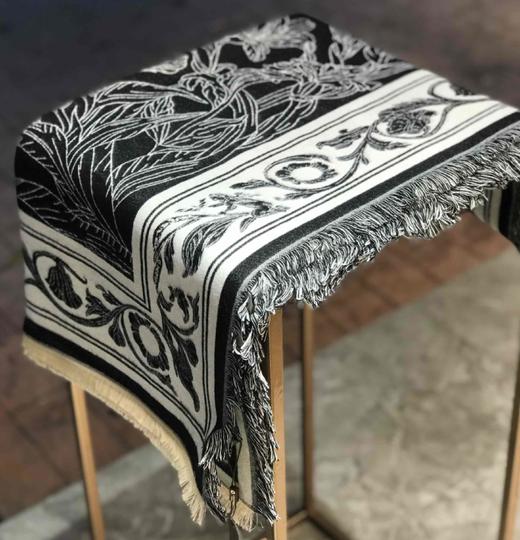 优品堂【丝丝水墨】140x140拉绒方形围巾披肩两用 商品图1