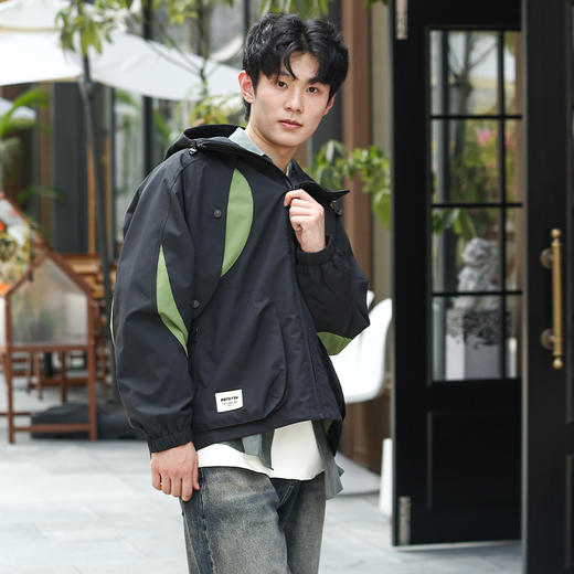 DRONKOO 2024  连帽前胸袖子撞色拼接口袋拉链微阔中厚夹克 商品图2