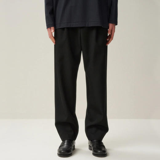 ATON BACK SATIN TAPERED PANTS 缎纹羊毛宽松锥形长裤 商品图0