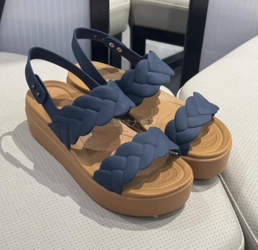 CROCS洞洞鞋 布鲁克林编织厚底凉鞋 粉笔色209977-0WV 商品图1