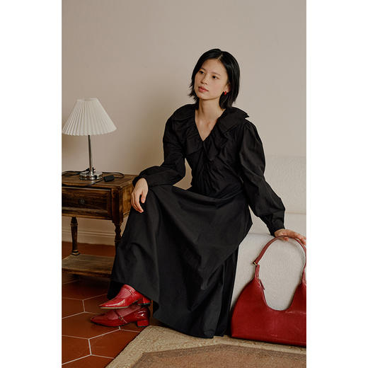 HeyDress法式花边领连衣裙女秋季复古黑色收腰气质设计感长袖裙子 商品图3