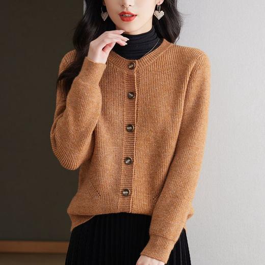 CC-101-Q022圆领针织开衫女秋装2024年新款外搭上衣单排扣毛衣小外套春秋 商品图1