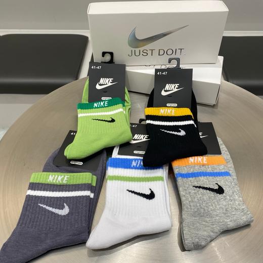 狠舒服 N*K*男袜礼盒袜 长袜五双装 商品图1