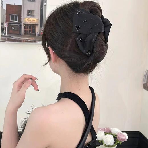 【19.9元抢❗️新款路易斯气质】赫本风回归❗️2025秋季高端时尚抓夹，演绎满天星百搭时尚抓夹，后脑勺头饰优雅气质网红款QQ 商品图0