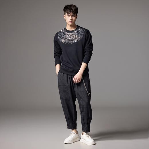 PINLI品立秋季新款男士圆领宽松金属烫片套头卫衣BG243109035 商品图3