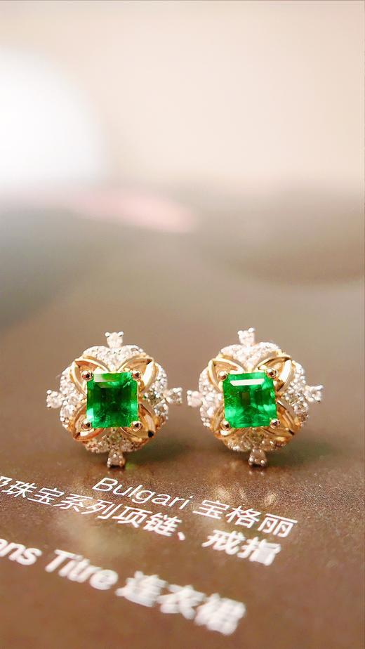 18k金镶祖母哥伦比亚绿耳钉0.44ct 商品图2