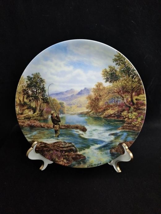 英国威基伍德与戴宝尼联名款“钓鱼去”系列赏盘 商品图1