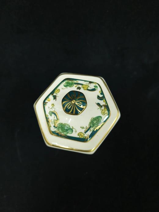 英国马森绿色查特勒斯系列东方纹饰老器型茶叶罐，一只方形双耳罐，另一只六角高罐 商品图8