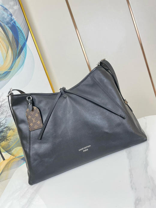 秋冬特惠💰1200 原单LV CARRYALL 中号全皮购物袋M25143 尺寸：39×30×15cm 商品图1