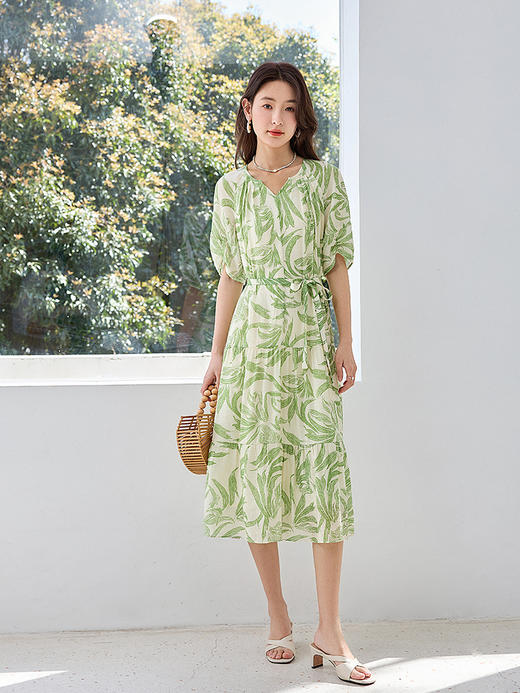 【专属特价】熙世界法式绿色树叶印花连衣裙女2025夏新款海边度假风气质长裙子 商品图4