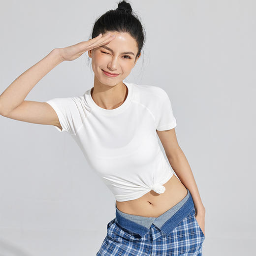 Leorrey/乐拉轻盈一体织高弹透气轻薄夏季短袖 商品图1