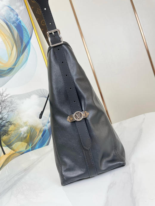 秋冬特惠💰1200 原单LV CARRYALL 中号全皮购物袋M25143 尺寸：39×30×15cm 商品图4