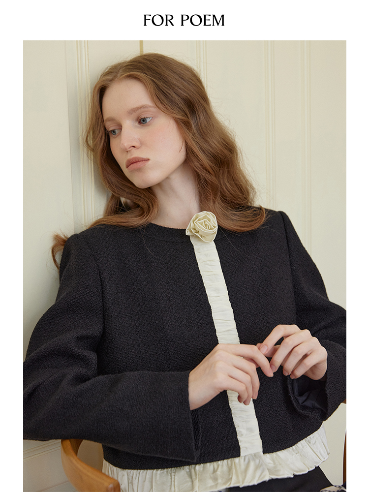 ForPoem 现货 24/FW原创设计缎面花朵拼接褶皱短款羊毛小香风外套