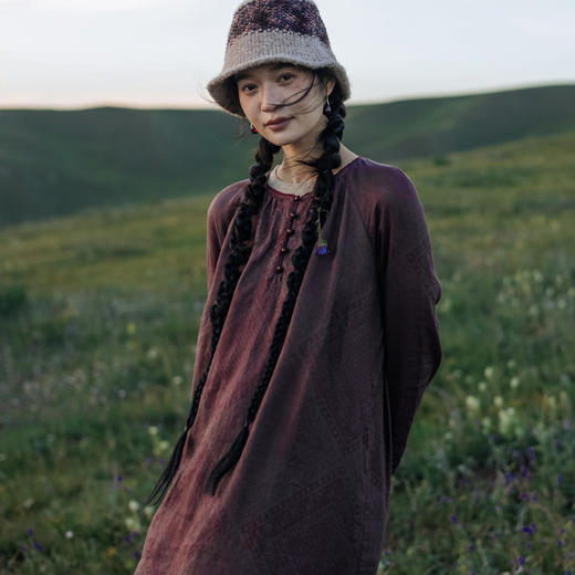 绽放旅行女装691朵/早秋*纯亚麻长袖印花染色V领草咖连衣裙 商品图2