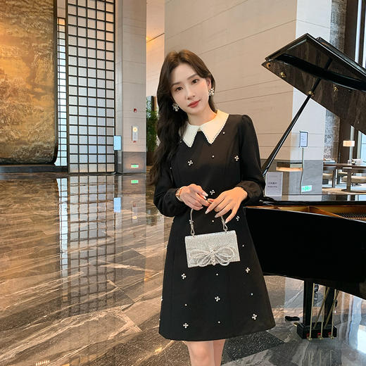 奢姿2025年秋季新款大码女装拼接花边翻领裙子胖妹妹钉珠连衣裙9943826558 商品图2