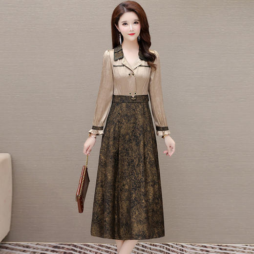 翻领长袖拼结时尚，假两件高腰印花裙QYM-HL-24NF038-Y 商品图0