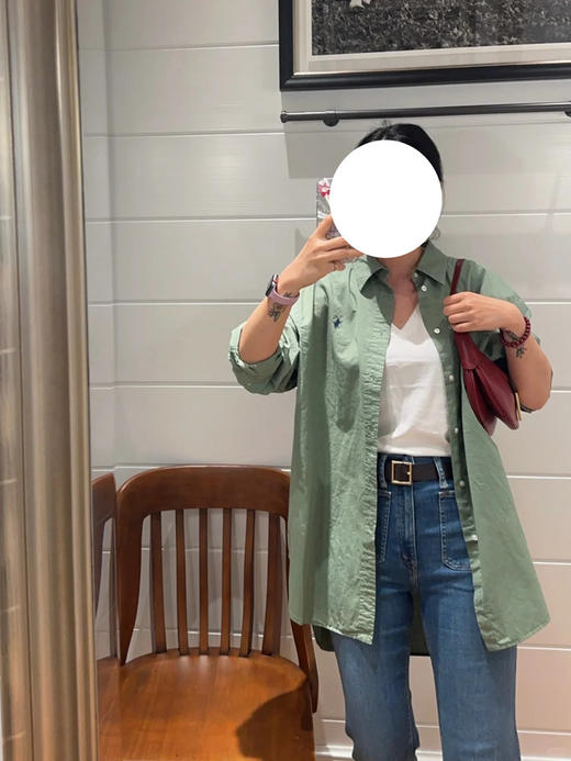 拉夫劳伦大版型斜纹棉布衬衫 宽松的版型 落肩袖设计 上身轻盈无束缚感 水洗60支长绒棉 小翻领+单排扣设计 底摆弧形开叉设计 商品图4