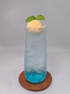 冰激淋气泡水(含酒精5%）