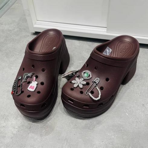 CROCS洞洞鞋 人鱼鞋Clog 摩卡棕208547-2ZH 不含智必星 商品图1