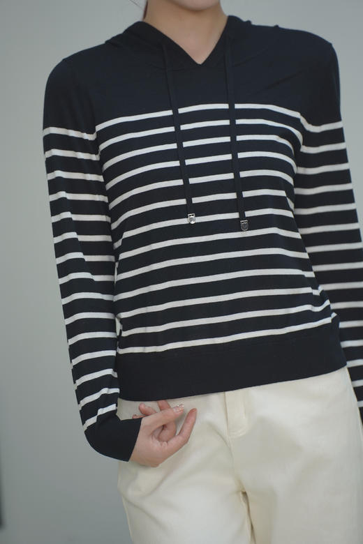 臣禾 连帽条纹针织衫JZ244090275 现货 商品图2