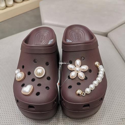 CROCS洞洞鞋 人鱼鞋Clog 摩卡棕208547-2ZH 不含智必星 商品图4