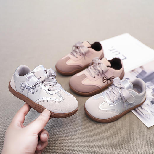 热卖中！2024春秋新款儿童德训鞋，隐藏魔术贴设计，穿脱方便_ym 商品图1