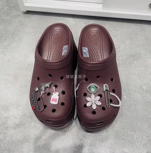 CROCS洞洞鞋 人鱼鞋Clog 摩卡棕208547-2ZH 不含智必星 商品图2