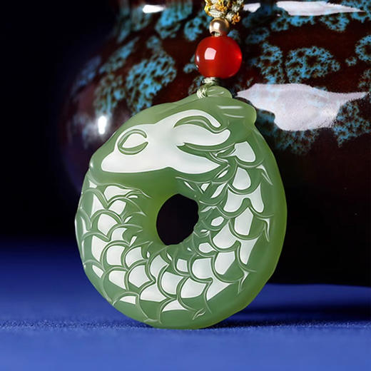 【经典】小萌龙献瑞天然和田玉吊坠 商品图3