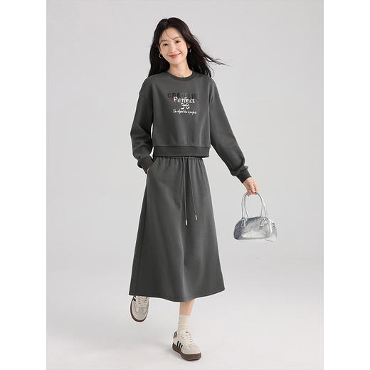 【专属特价】熙世界印花卫衣裙套装2025秋装新款半身裙两件套入秋搭配一整套 商品图4