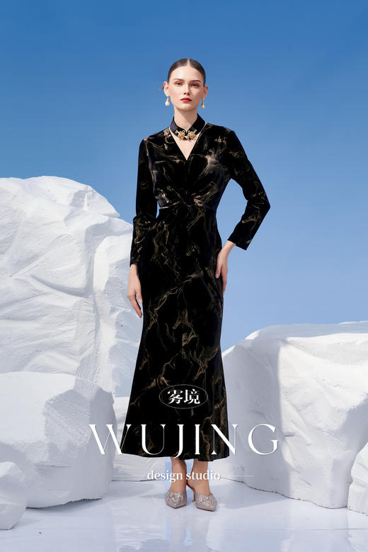 22078 古潼怀金 丝绒面料领花 商品图3