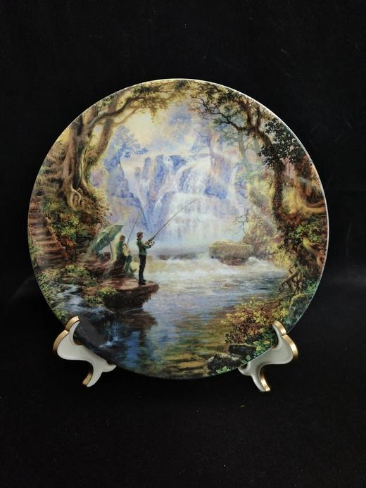 英国威基伍德与戴宝尼联名款“钓鱼去”系列赏盘 商品图8