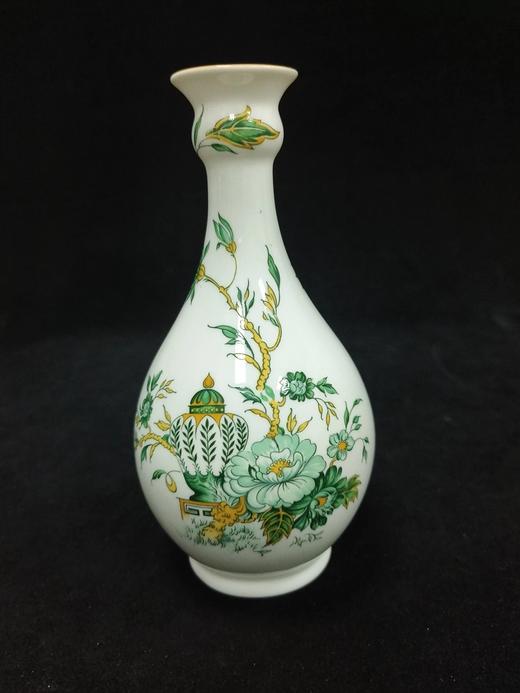 英国皇冠斯塔福德在1930-1980年代之间发行的九龙系列花瓶和糖碗 商品图0