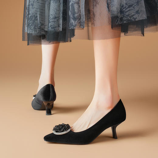 DFuse迪芙斯尖头高跟单鞋女2024新款时尚水钻花朵一脚蹬时装鞋女DF431114AE 商品图3