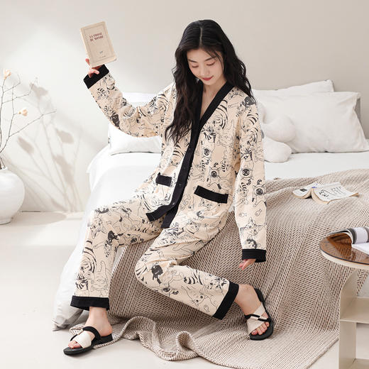 康妮雅女式长袖长裤开襟套装 商品图3